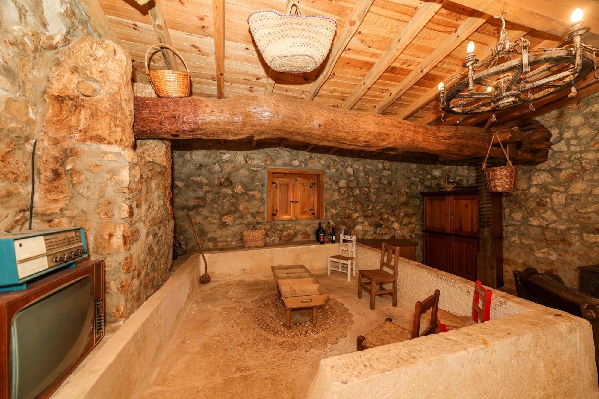 Renovated Wine Press House - With Pool Villa Porto de Mós Eksteriør billede