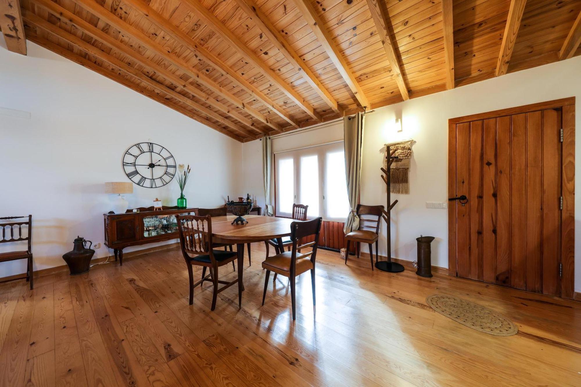 Renovated Wine Press House - With Pool Villa Porto de Mós Værelse billede